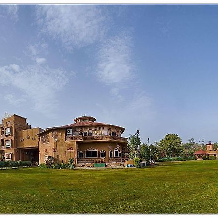 Nirali Dhani Ethnic Heritage Hotel And Resort Jodhpur  Buitenkant foto