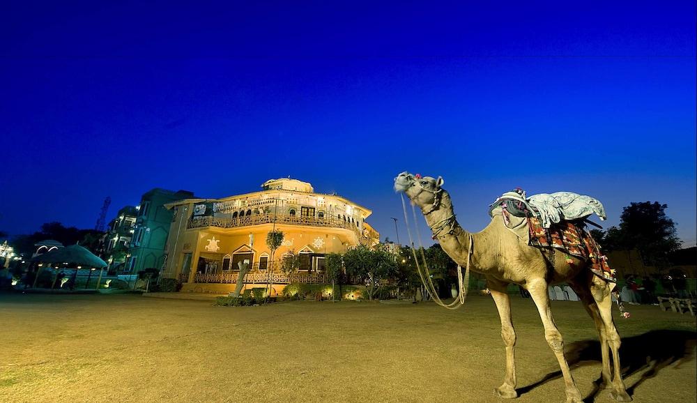 Nirali Dhani Ethnic Heritage Hotel And Resort Jodhpur  Buitenkant foto