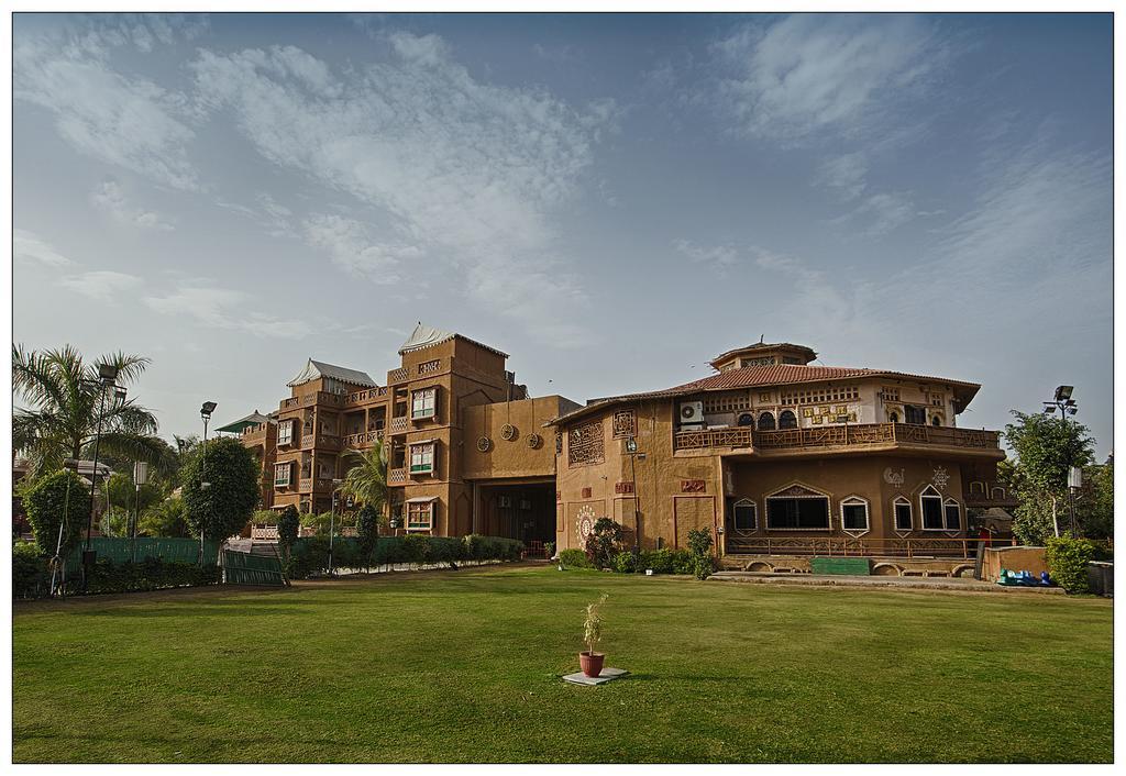 Nirali Dhani Ethnic Heritage Hotel And Resort Jodhpur  Buitenkant foto