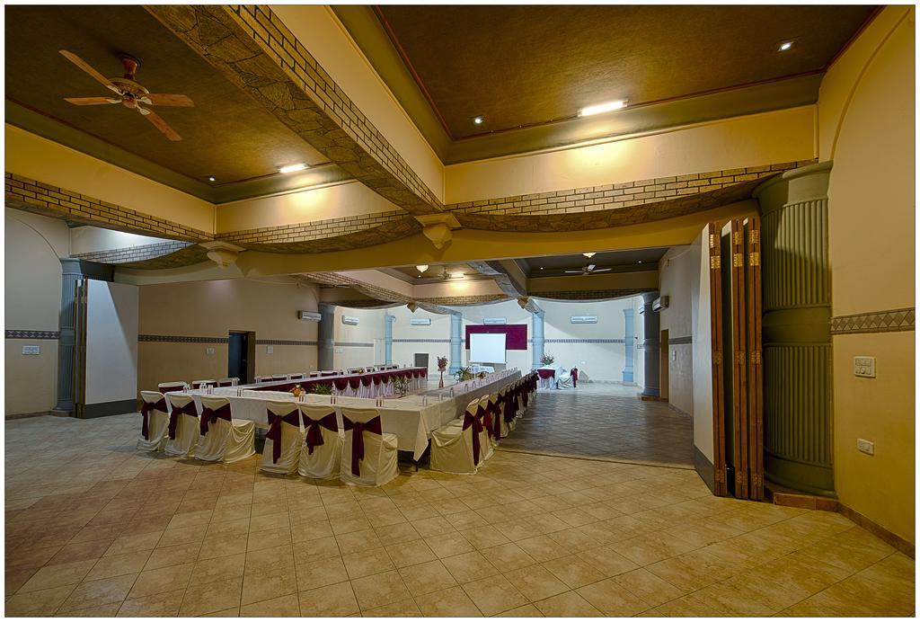 Nirali Dhani Ethnic Heritage Hotel And Resort Jodhpur  Buitenkant foto