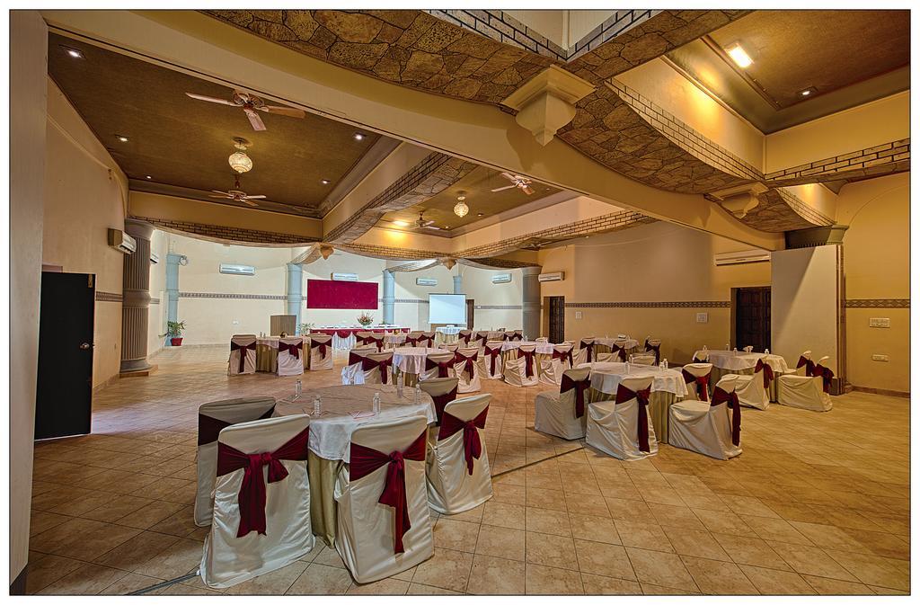 Nirali Dhani Ethnic Heritage Hotel And Resort Jodhpur  Buitenkant foto