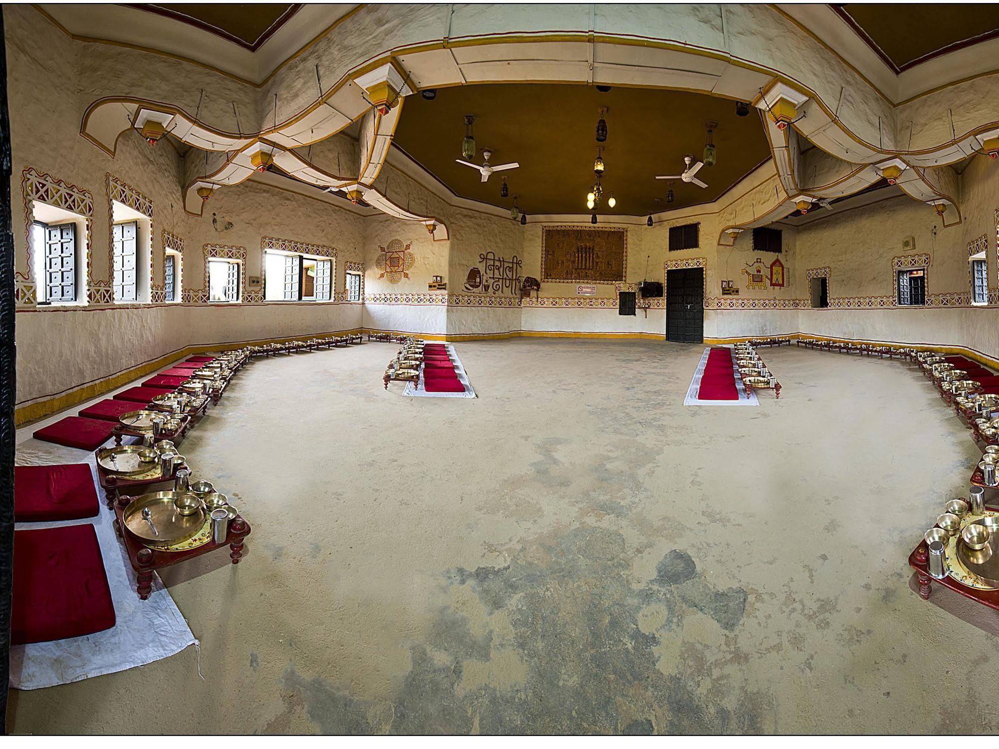 Nirali Dhani Ethnic Heritage Hotel And Resort Jodhpur  Buitenkant foto