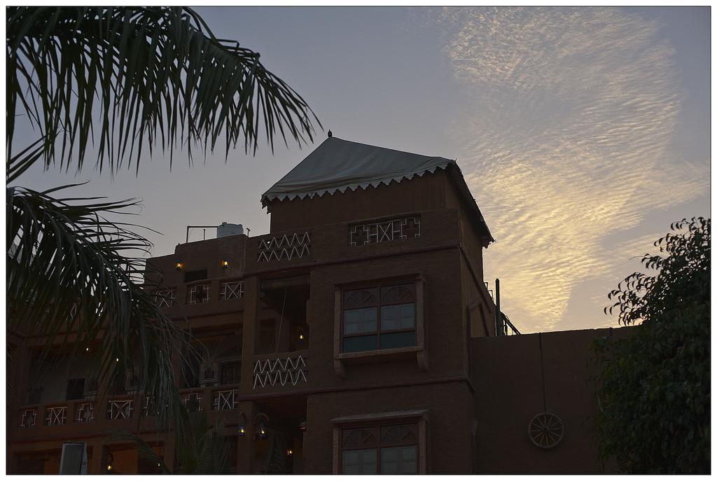 Nirali Dhani Ethnic Heritage Hotel And Resort Jodhpur  Buitenkant foto