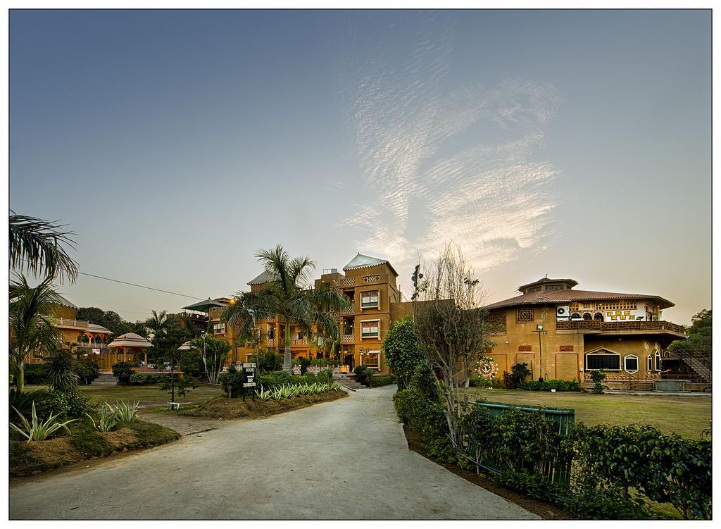 Nirali Dhani Ethnic Heritage Hotel And Resort Jodhpur  Buitenkant foto